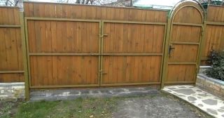 Купить распашные ворота деревянные Усть-Лабинск, цена от 2707 руб.